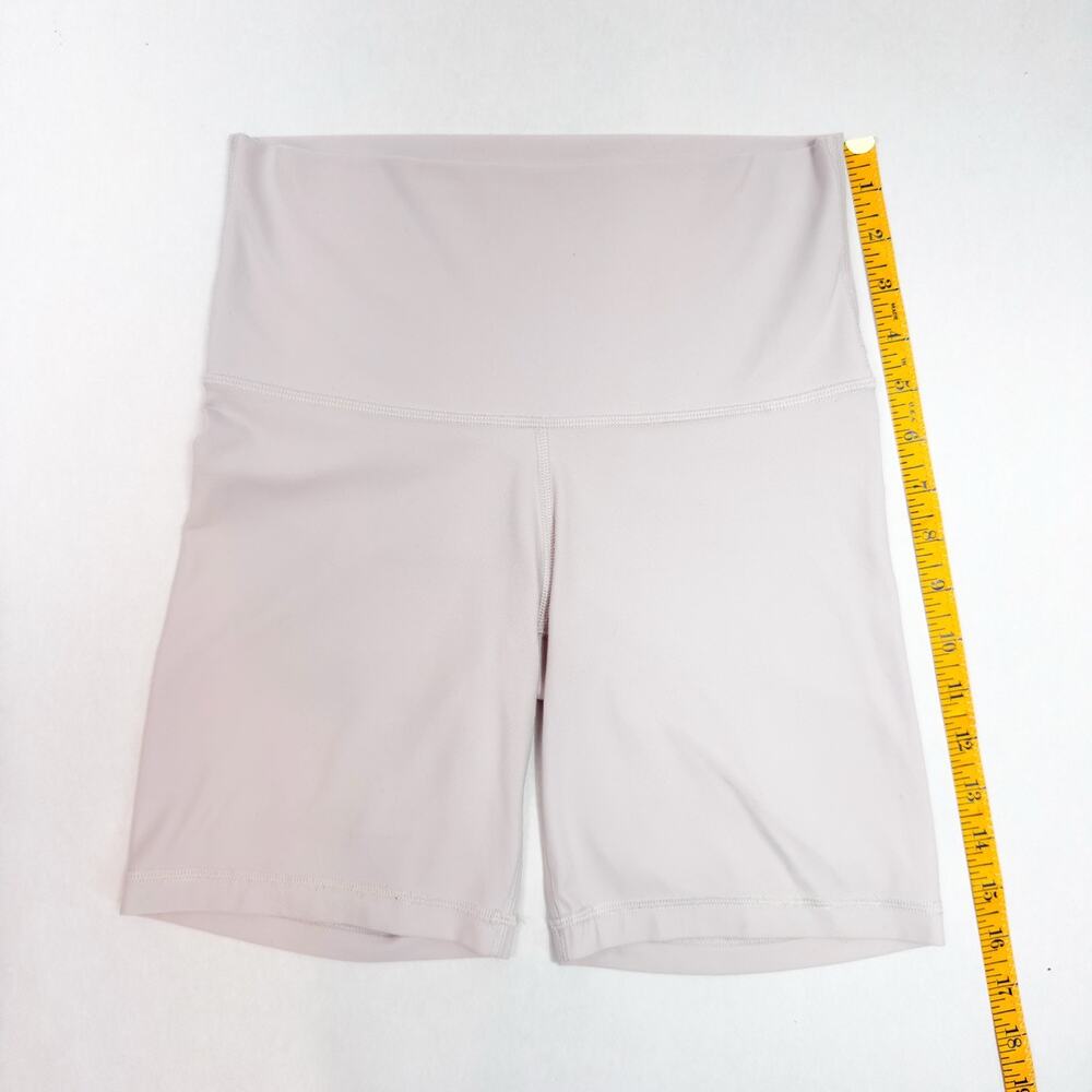Aritzia Women's Biker Shorts Size S | TnaBUTTER Hi-Rise 5" Light Pink Blush - Picture 3 of 6